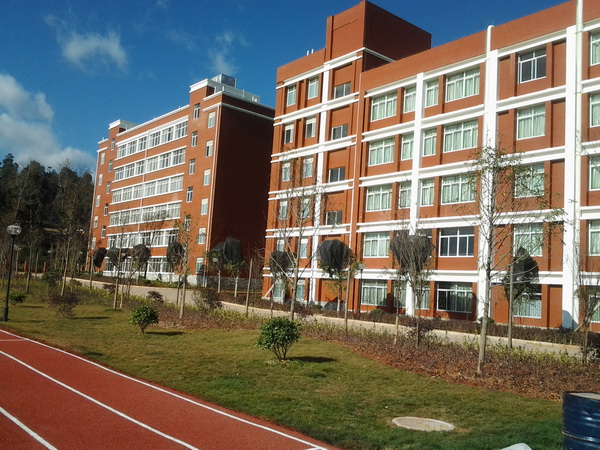 云南盛翔----------新建嵩华学校工程