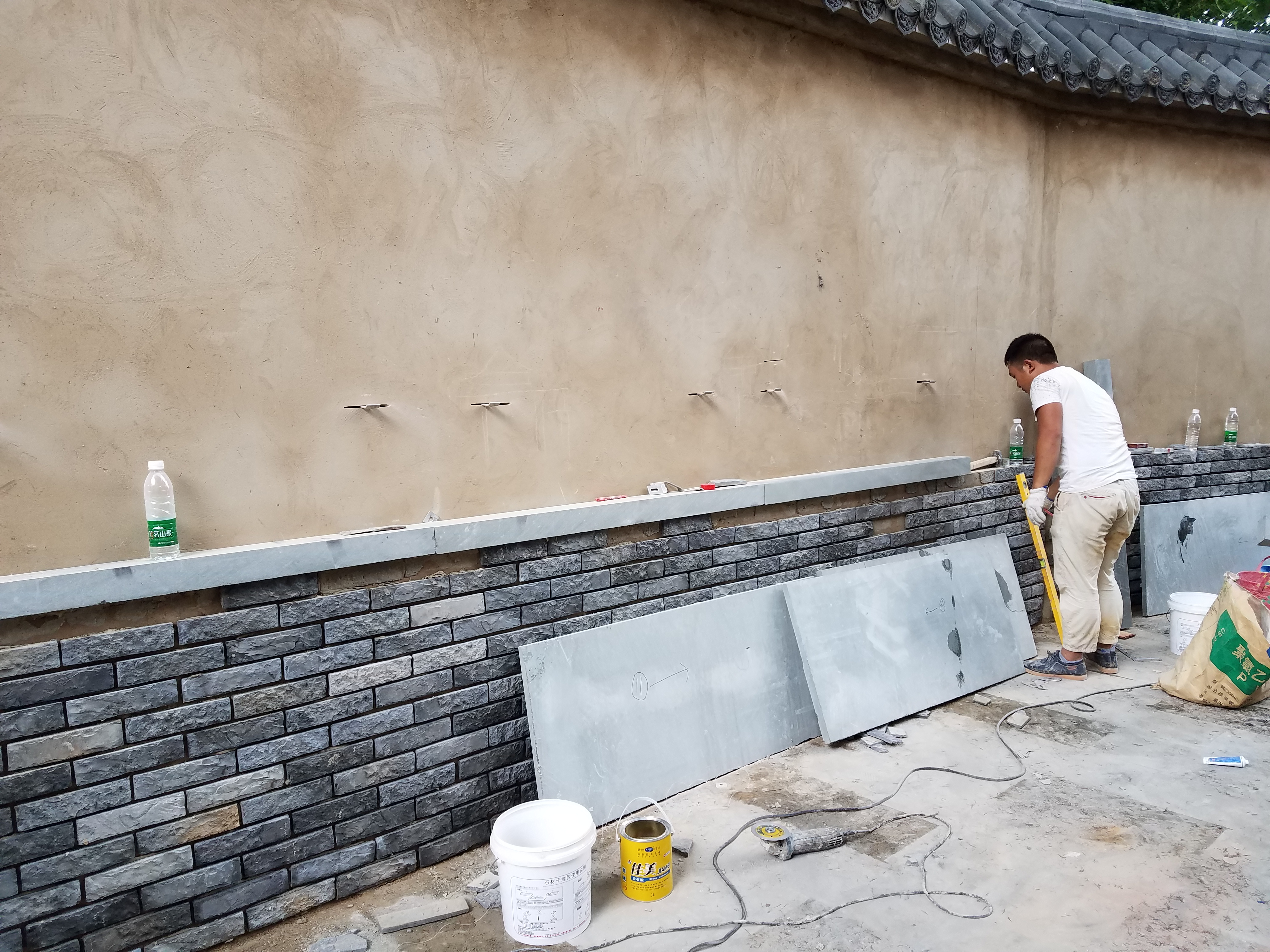 温泉创建文明城市龙溪路段改造项目