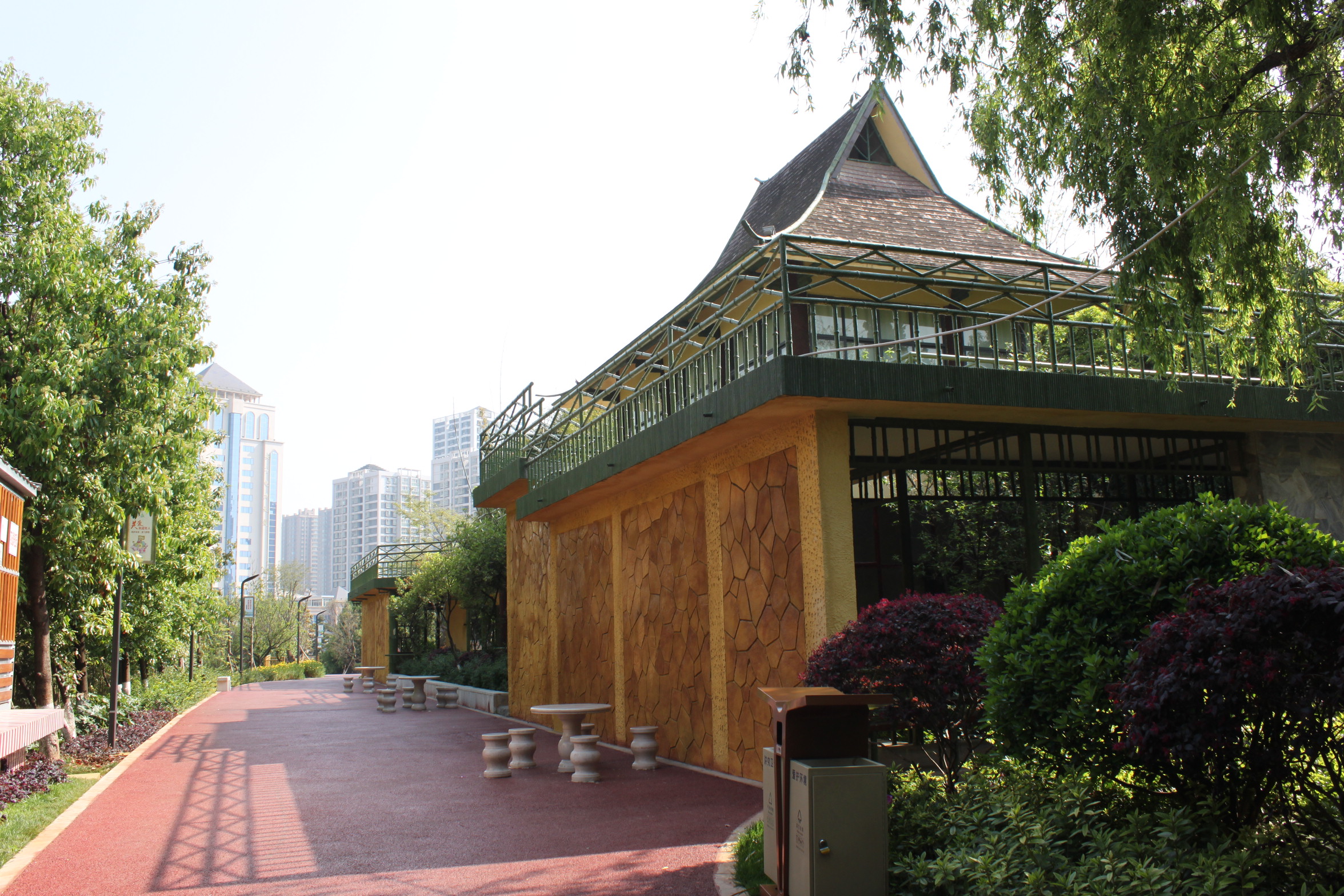 安宁市百花公园（楠园）景观提升改造工程
