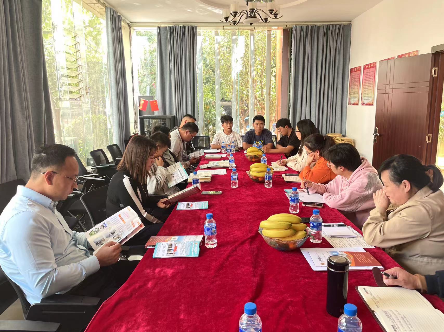 校友情浓再聚首，同心共筑新篇章 ——昆明冶金高等专科学校领导莅临我公司慰问各级校友